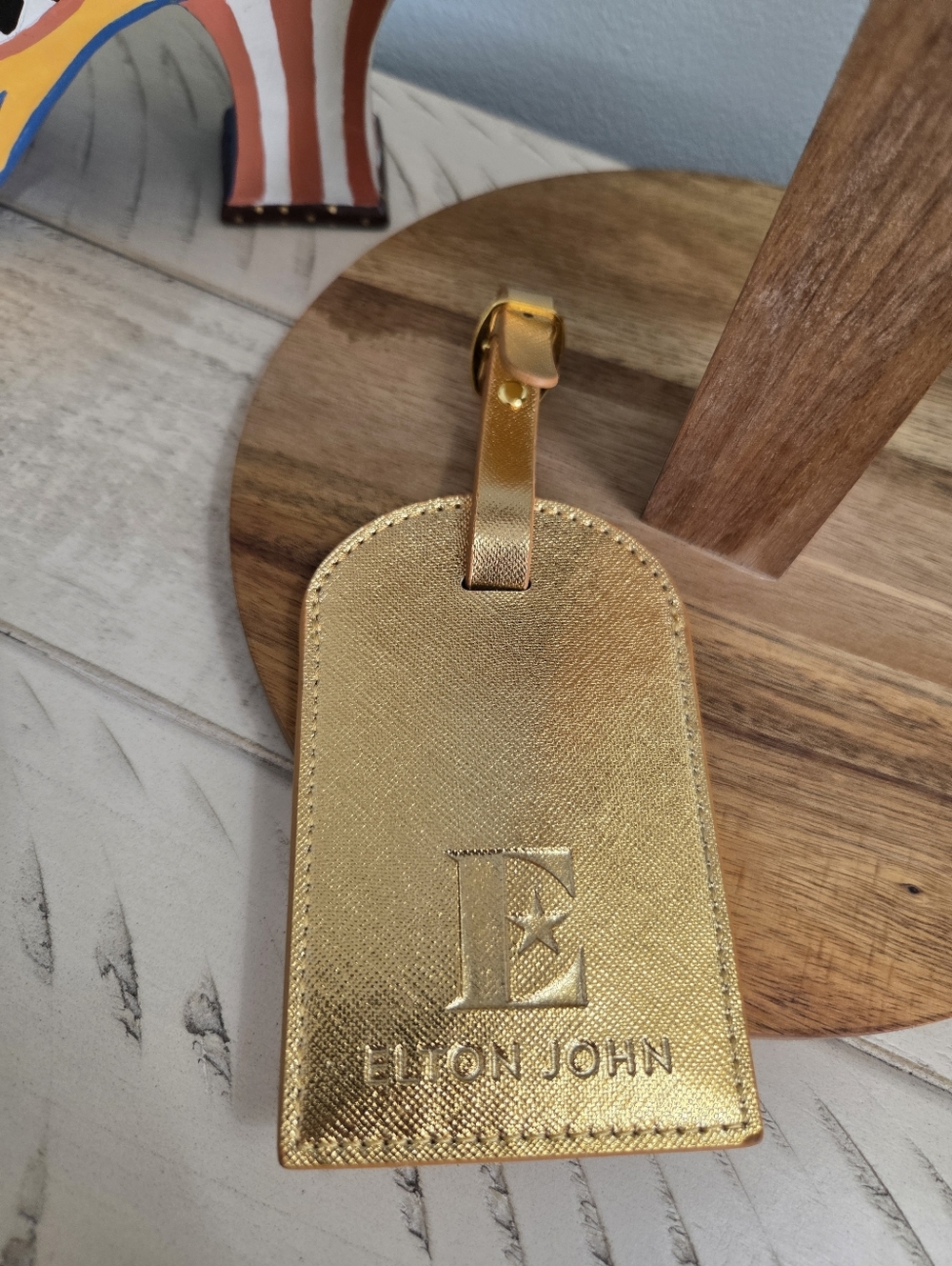 (BUY NOWElton John Gold Farewell Tour 2018 Swag Promo Souvenir Luggage Tag, NWOT